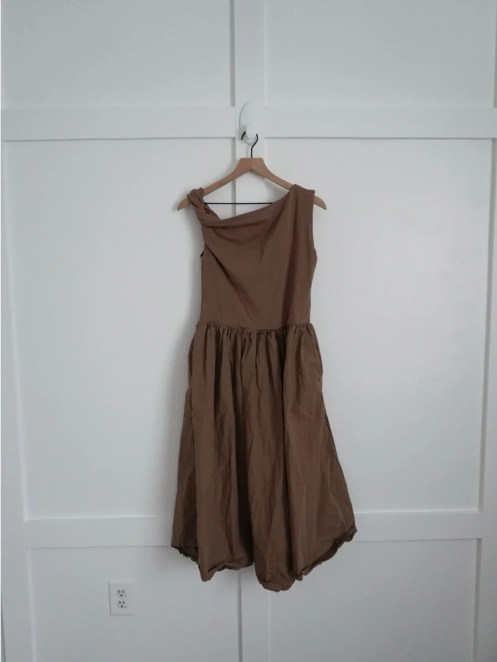 En Saison Parker Mixed Media Midi Dress Brown - Picture 3 of 5